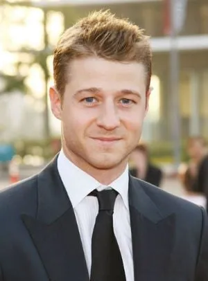 Ben McKenzie - Ator, Diretor, Roteirista, 12 de setembro de 1978