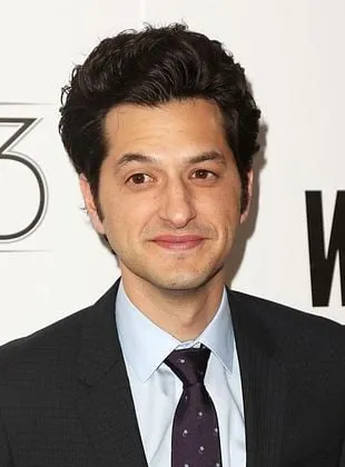 Ben Schwartz - Ator, Roteirista, 15 de setembro de 1981
