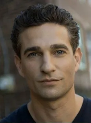 Benjamin Kanes - Ator, Coprodutor, 25 de março de 1977