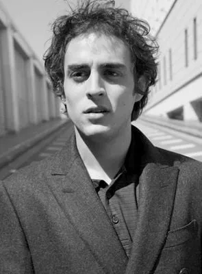 Benjamin Siksou - 8 de fevereiro de 1987