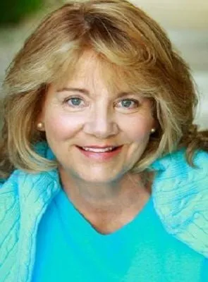 Betsy Baker - Atriz, 8 de maio de 1955