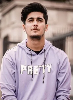 Bhavin Bhanushali - Ator, 24 de agosto de 1997