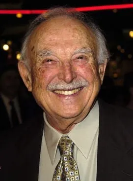 Bill Macy - Ator, 18 de maio de 1922, 17 de outubro de 2019