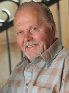 Bill Rebane - 8 de fevereiro de 1937