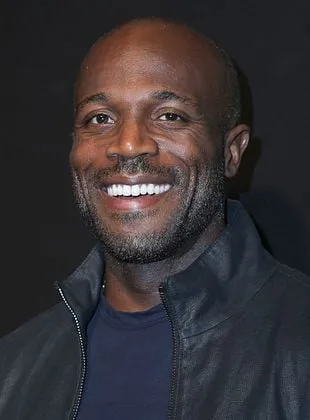 Billy Brown (II) - Ator, 30 de outubro de 1970