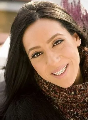 Binnur Kaya - 19 de abril de 1972