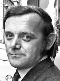 Bob Larbey - 24 de junho de 1934, 31 de março de 2014