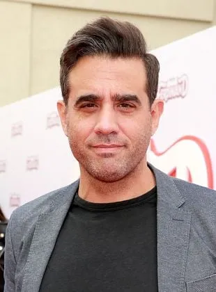 Bobby Cannavale - Ator, Produtor Executivo, 3 de maio de 1970