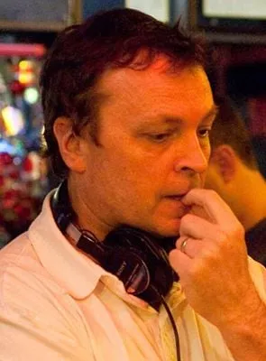 Bobby Farrelly - Diretor, Produtor, Roteirista, 17 de junho de 1958