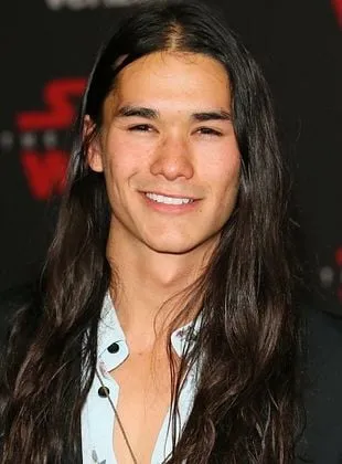 Booboo Stewart - Ator, 21 de janeiro de 1994