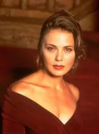 Brenda Bakke - Atriz, 15 de maio de 1963