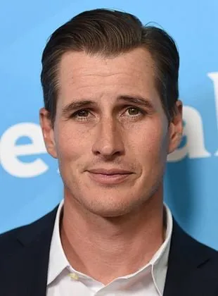 Brendan Fehr - Ator, 29 de outubro de 1977