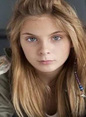 Brighton Sharbino - Atriz, 19 de agosto de 2002
