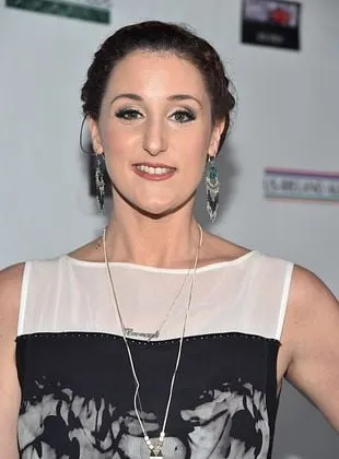 Bronagh Waugh - Atriz, 6 de outubro de 1982