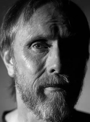 Bruce Conner - 18 de novembro de 1933, 7 de julho de 2008