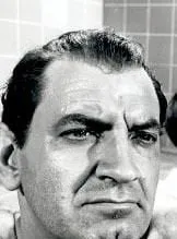 Bruce Gordon - Ator, 1 de fevereiro de 1916, 20 de janeiro de 2011