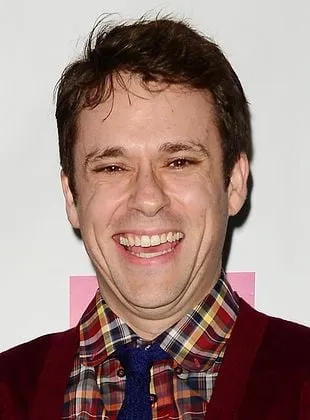 Bryan Safi - Ator, 22 de abril de 1979