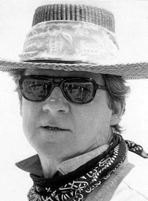 Burt Kennedy - Diretor, Roteirista, Produtor Executivo, 3 de setembro de 1922, 15 de fevereiro de 2001