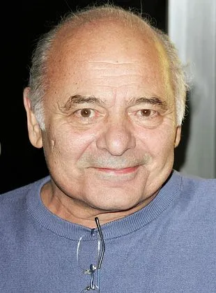 Burt Young - Ator, 30 de abril de 1940, 8 de outubro de 2023