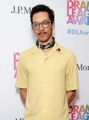 Caleb Eberhardt - Ator, 5 de junho de 1990