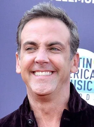 Carlos Ponce - Ator, 4 de setembro de 1972