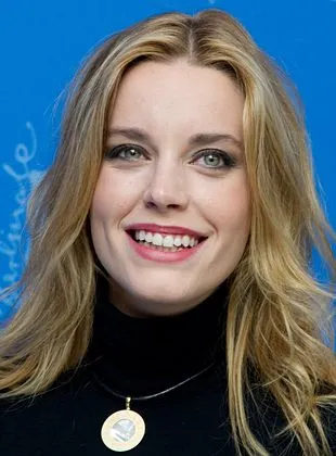 Carolina Bang - Produtora, Atriz, Produtor Executivo, 21 de setembro de 1985