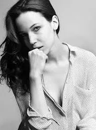 Caroline Ford - Atriz, 13 de maio de 1988