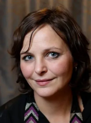 Cecilie A. Mosli - Diretora, Atriz, 30 de janeiro de 1973