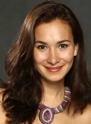 Celina Jade - Atriz, 10 de junho de 1985