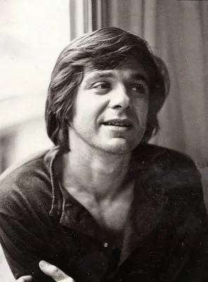 Charles Belmont - 24 de janeiro de 1936, 15 de maio de 2011