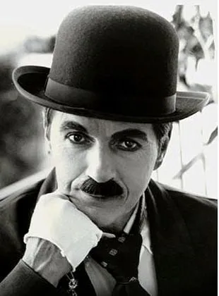 Charles Chaplin - Ator, Roteirista, Diretor, 16 de abril de 1889, 25 de dezembro de 1977
