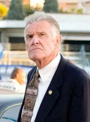 Charles Napier - Ator, 12 de abril de 1936, 6 de outubro de 2011