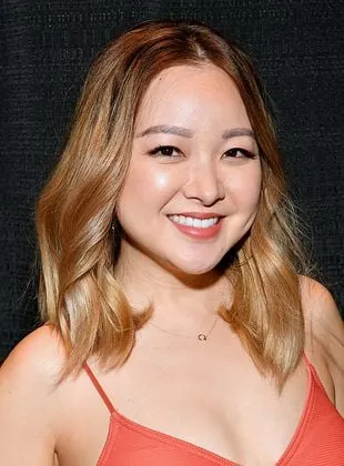 Charlet Chung - Atriz, 16 de fevereiro de 1983