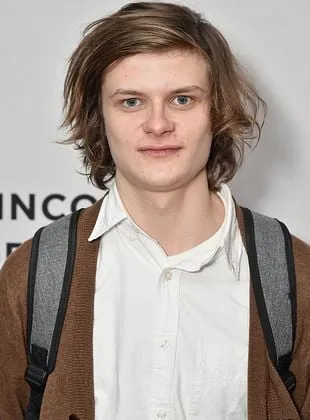 Charlie Tahan - Ator, 11 de julho de 1998