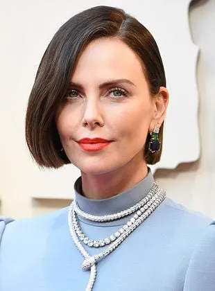 Charlize Theron - Atriz, Produtora, Produtor Executivo, 7 de agosto de 1975