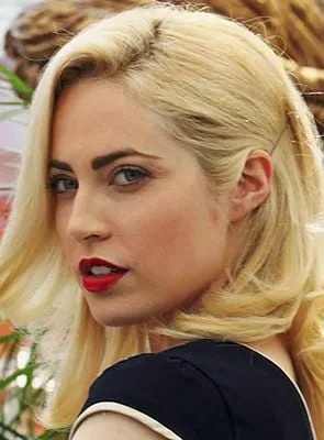 Charlotte Sullivan - Atriz, 21 de outubro de 1983