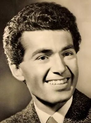 Chris Avram - 28 de agosto de 1931, 10 de janeiro de 1989