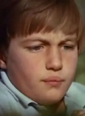 Chris Udvarnoky - 23 de maio de 1961, 25 de outubro de 2010