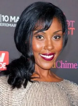 Christine Adams - Atriz, 15 de agosto de 1974