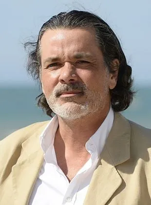 Christophe Barratier - Diretor, Produtor, Roteirista, 17 de junho de 1963