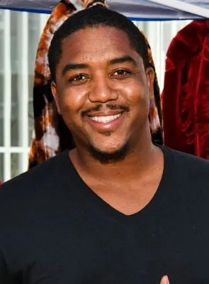 Christopher Massey - Ator, 26 de janeiro de 1990