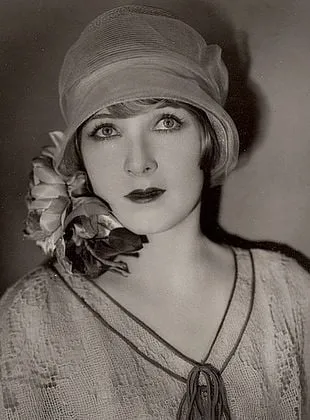 Claire Windsor - 14 de abril de 1892, 24 de outubro de 1972