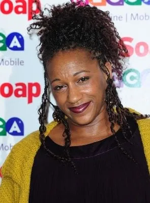 Clare Perkins - Atriz, 18 de agosto de 1965