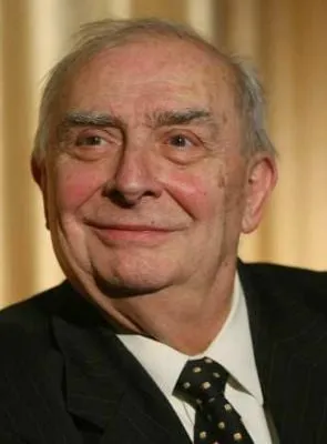 Claude Chabrol - Diretor, Roteirista, Ator, 24 de junho de 1930, 12 de setembro de 2010