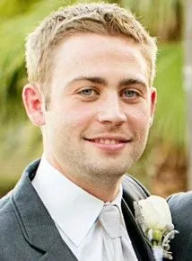 Cody Walker - 13 de junho de 1988