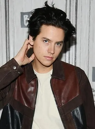 Cole Sprouse - Ator, Produtor, 4 de agosto de 1992