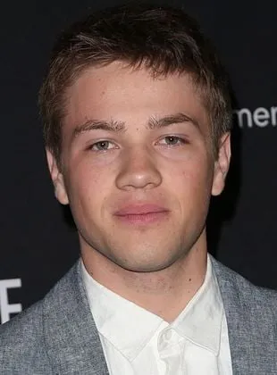 Connor Jessup - Ator, 23 de junho de 1994