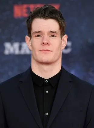 Connor Swindells - Ator, 19 de setembro de 1996