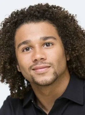 Corbin Bleu - Ator, 21 de fevereiro de 1989