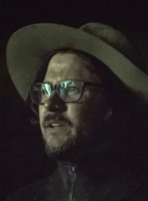 Corin Hardy - Diretor, Produtor Executivo, Roteirista, 6 de janeiro de 1975